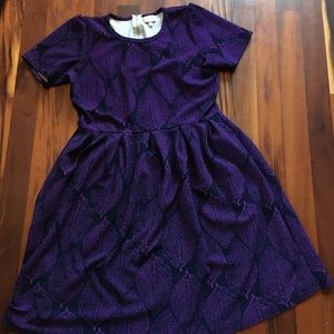 LulaRoe Amelia 2x Purple Leaf Pattern